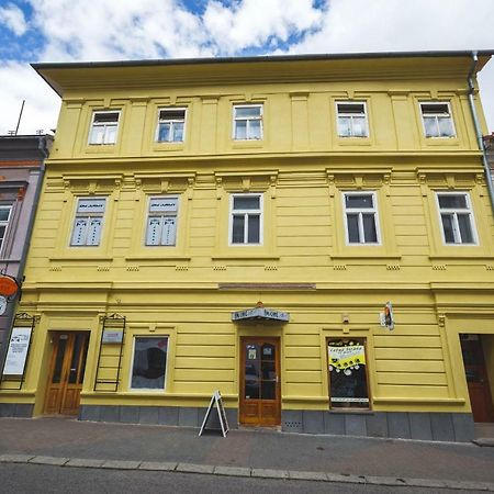 Apartman Centrum Banska Bystrica Bagian luar foto