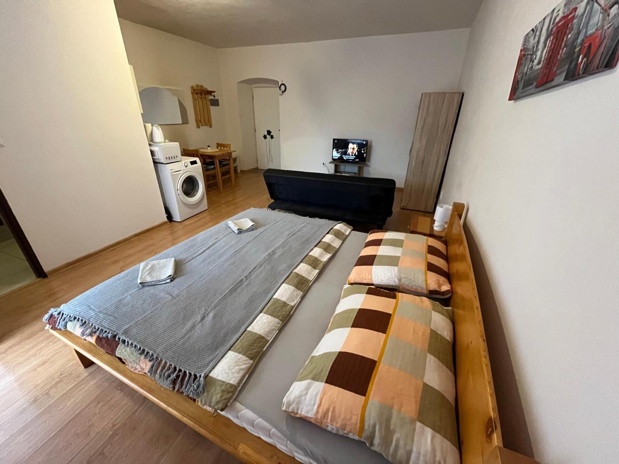 Apartman Centrum Banska Bystrica Bagian luar foto